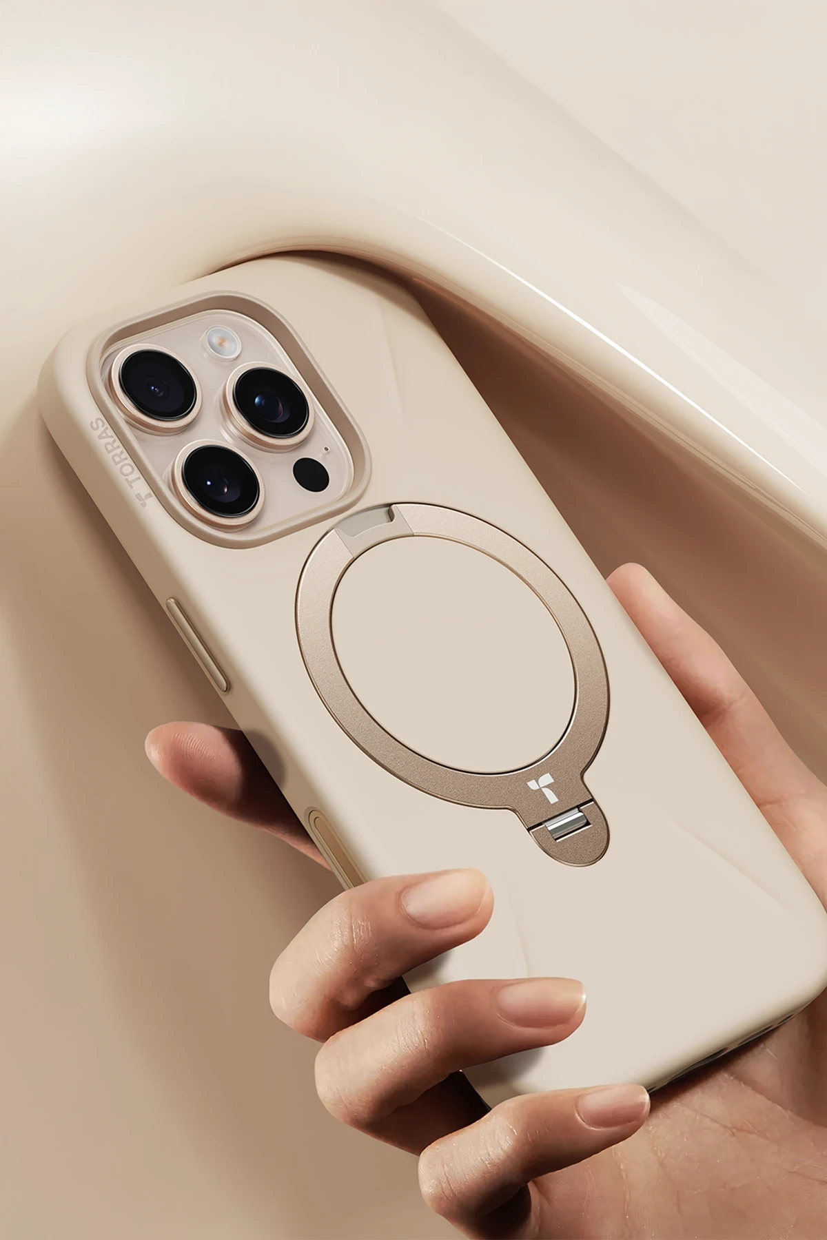 Torras Apple iPhone 16 Pro O Stand Spin Silicone Serisi MagSafe Kılıf - Çöl Titanyum - Görsel 4